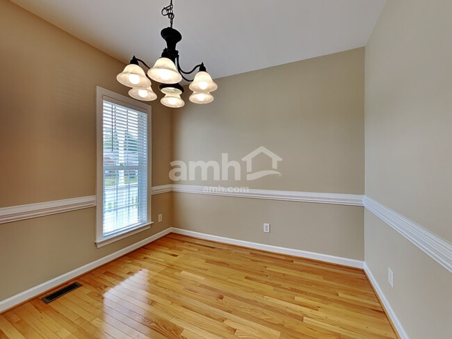 Photo - 56 Locket Dr