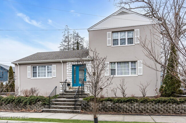 Building Photo - 1200 Bridge St