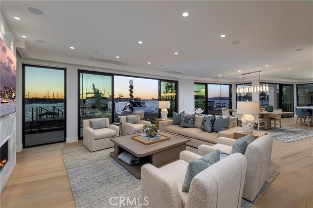 Photo - 130 S Bay Front