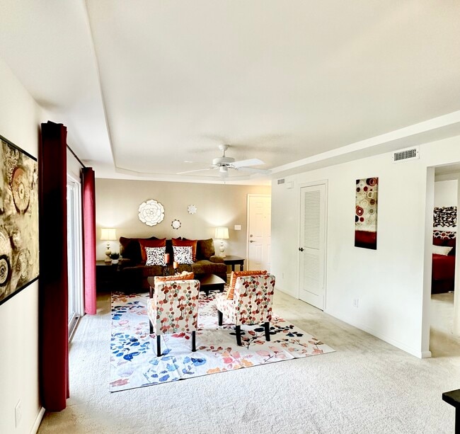 Windsor Lake Apartments