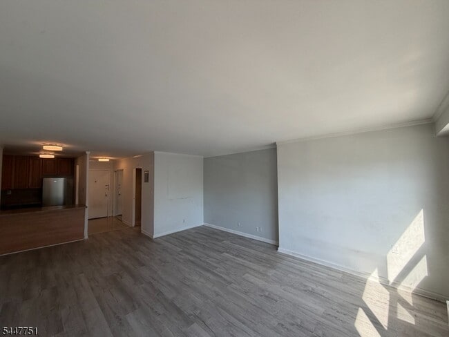 Photo - 285 Aycrigg Ave Unit 4C