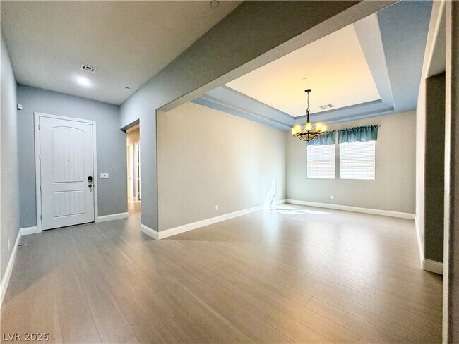 Photo - 2117 Thames View St