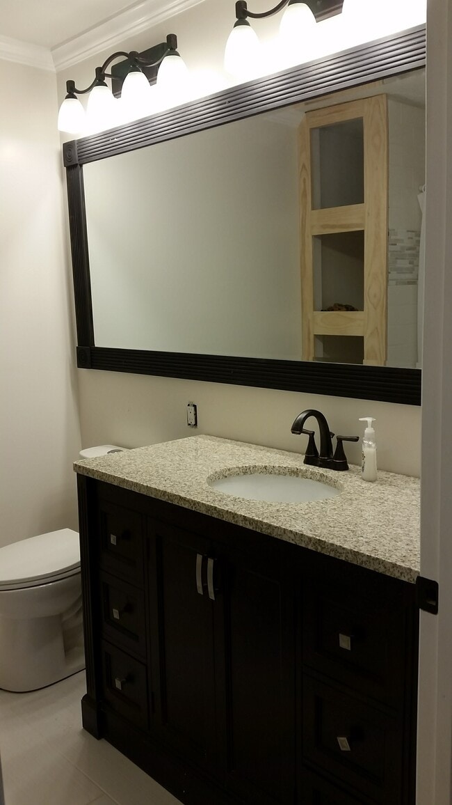 Photo - 1323 Essex Dr