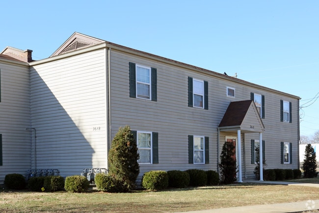 3600 Manslick Rd Complex