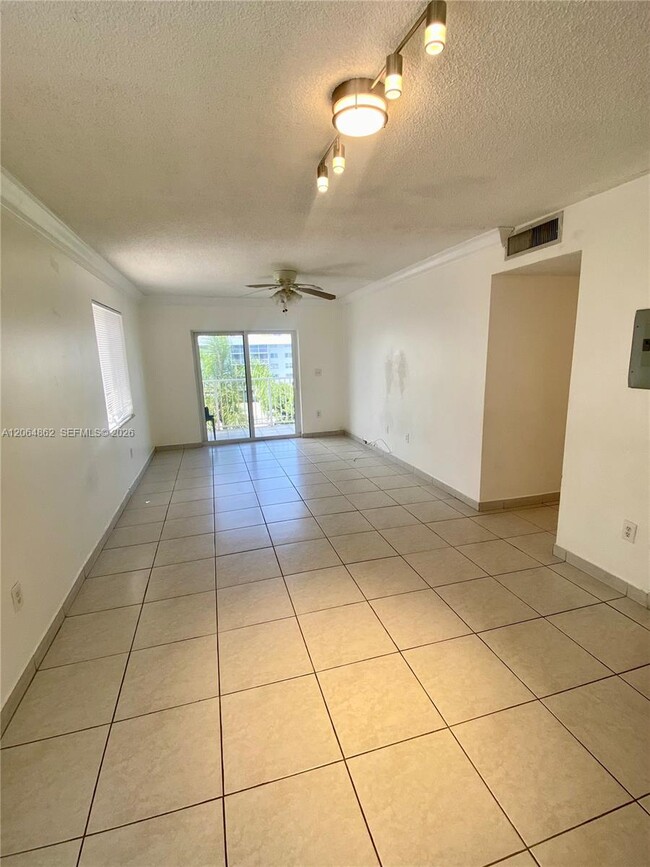 Photo - 3536 NE 168th St Unit 301