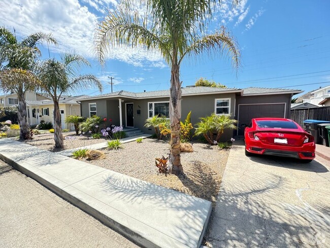 Building Photo - 220 Castaic Ave Rental