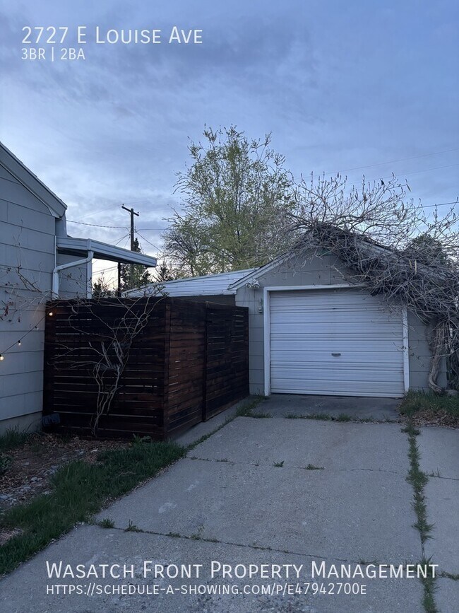 Photo - 2727 E Louise Ave