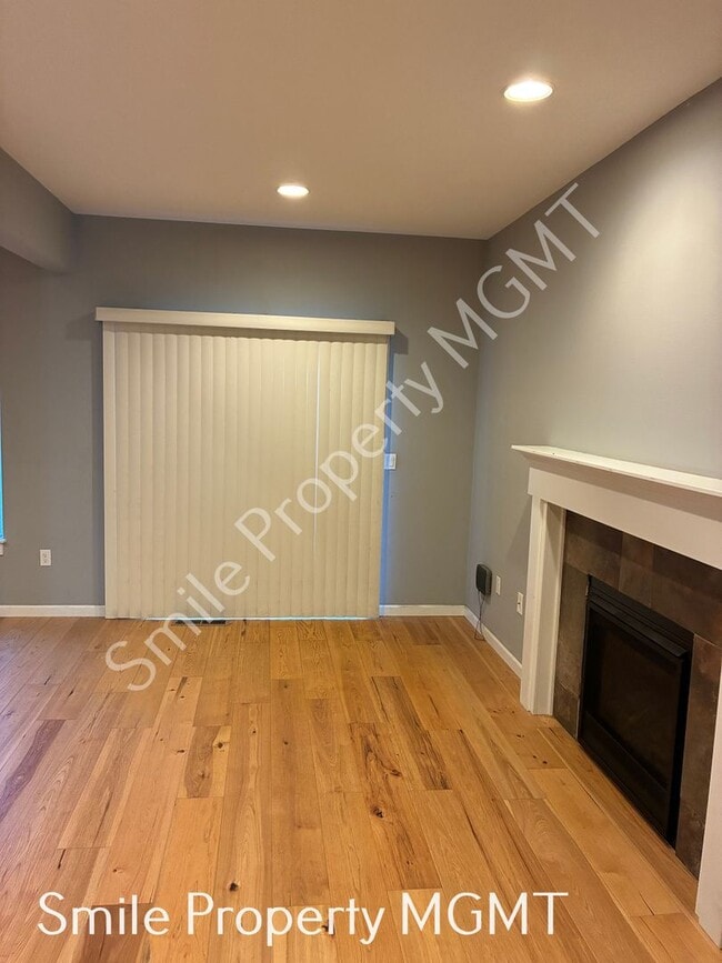 Photo - A beautiful 3 bedrooms and 2.5 bathrooms townhouse located in in Milwaukie city.