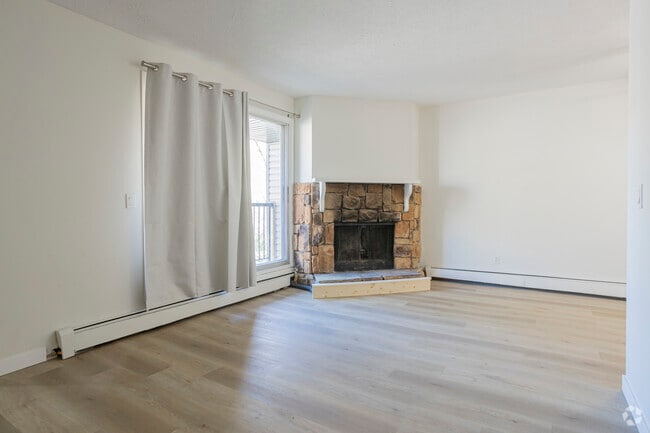 1BR, 1BA - 550SF - Windsor Green