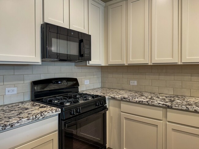 Photo - 5541 Evanston Ln