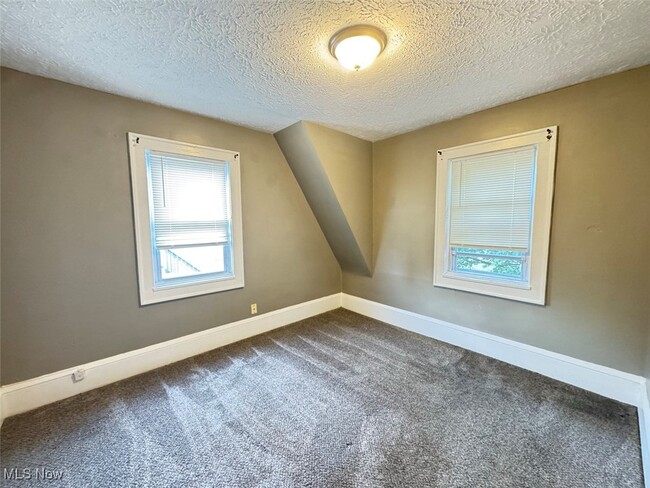 Building Photo - 159 Walnut Terrace Unit 159 Rental