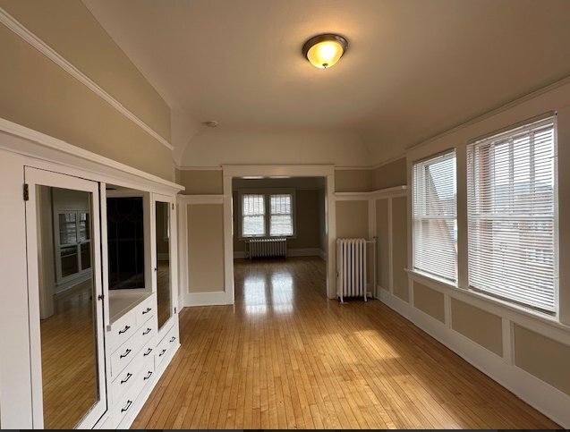 Building Photo - 1704 E Locust St