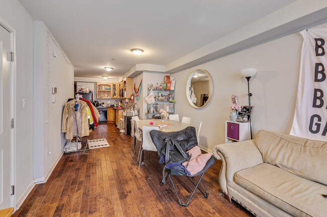 Photo - 1628 Willington St Unit A