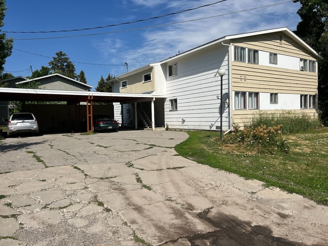 Photo - 927 S Black Ave