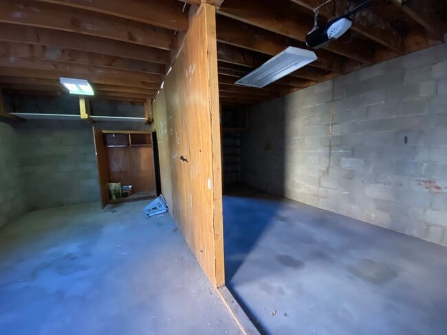 Photo - 1200 Stanford Dr NE