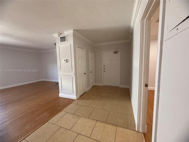 Photo - 2424 SE 17th St Unit 314B
