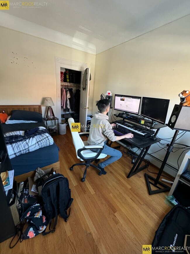 Photo - 461 Beacon St Unidad 3