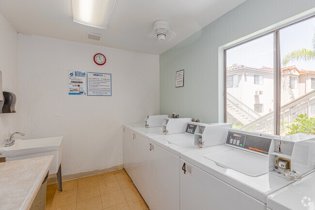 Laundry Center