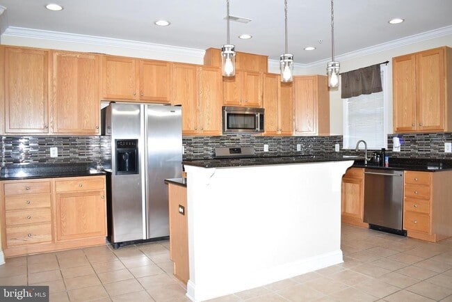 Photo - 324 Scott St