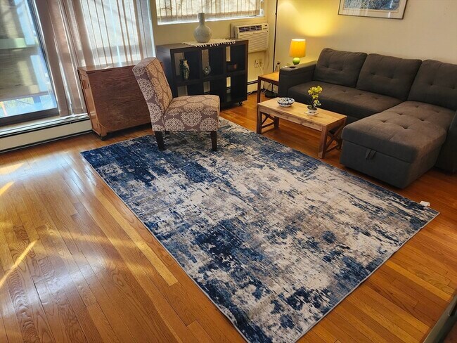 Photo - 1643 Cambridge St Unidad 55