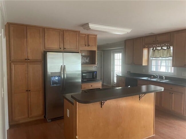 Photo - 227 Sandra Dr NW