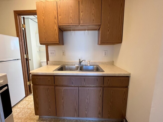 Photo - 2866 Wicklow St