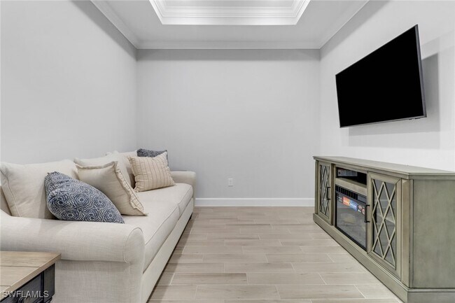 Photo - 15561 Vittorio St