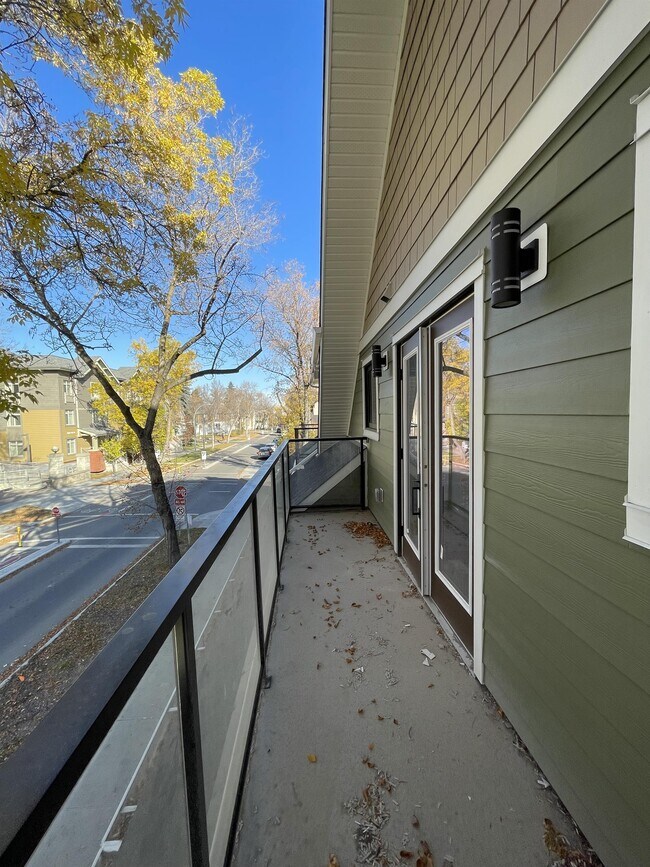 Photo - 8717-8110 110 St NW Unit 2B