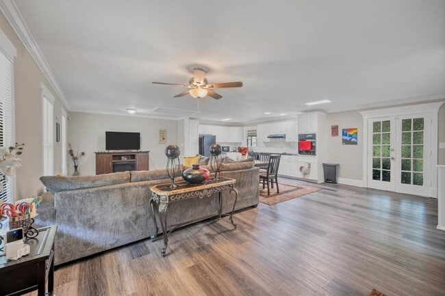 Photo - 83 Summit Ridge Cir SE