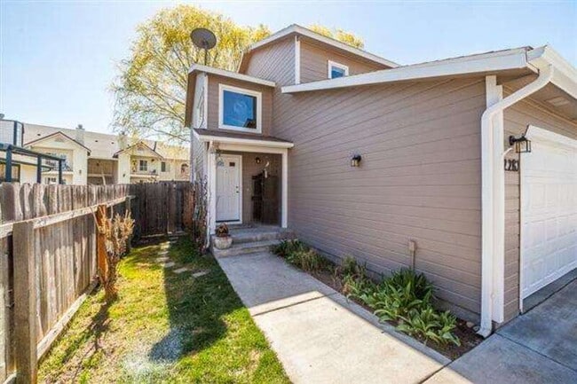 Photo - 2282 S Amy Ave