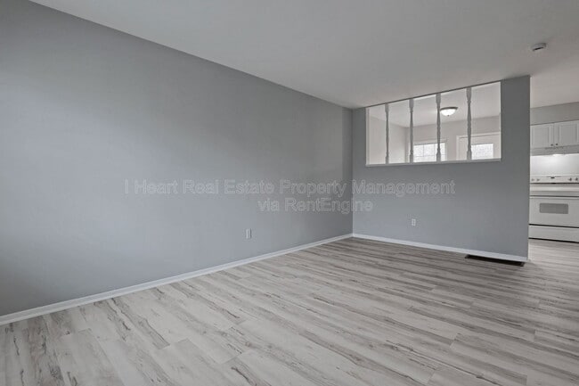 Photo - 3068 Morsetown Ct S