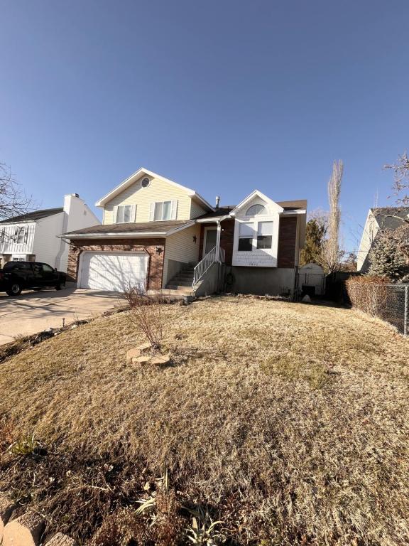 Photo - 1827 E 2050 N