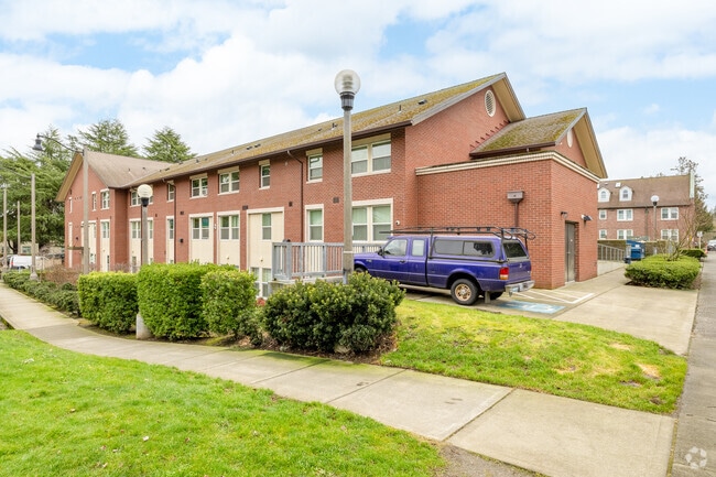 Photo - Phyllis Gutiérrez Kenney Place