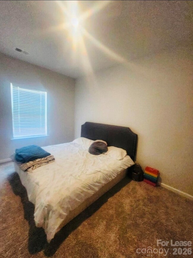 Photo - 5240 Kinsbridge Dr