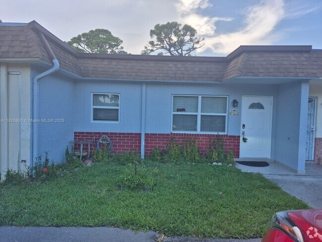 Building Photo - 407 SW Natura Ave Rental