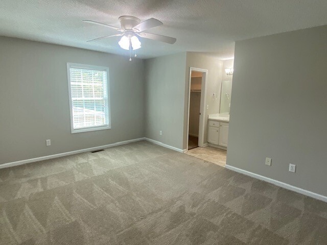 Photo - 130 Darryl Dr