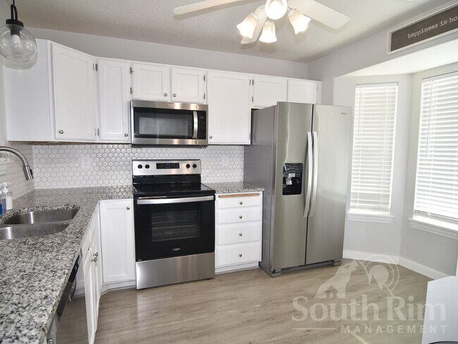 Photo - 916 Greenridge Ave