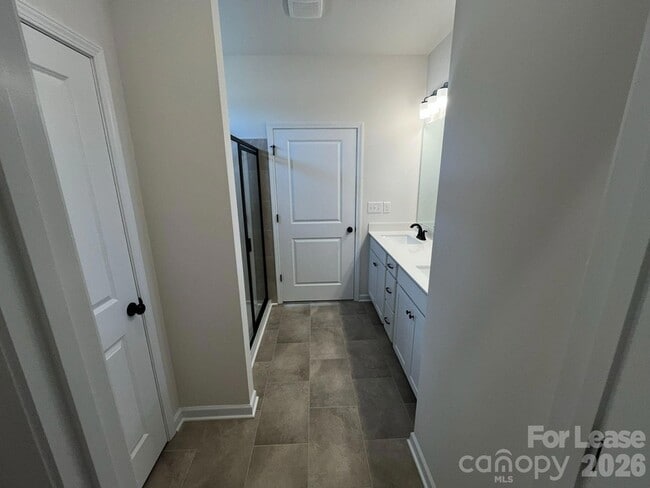1100 Langston Ln