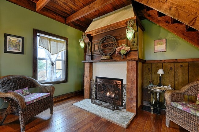 Photo - 801 Upper Scotch Line Unit Cottage Suite