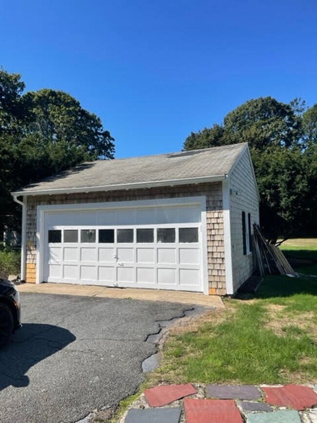 Photo - Center Street 3 bedroom