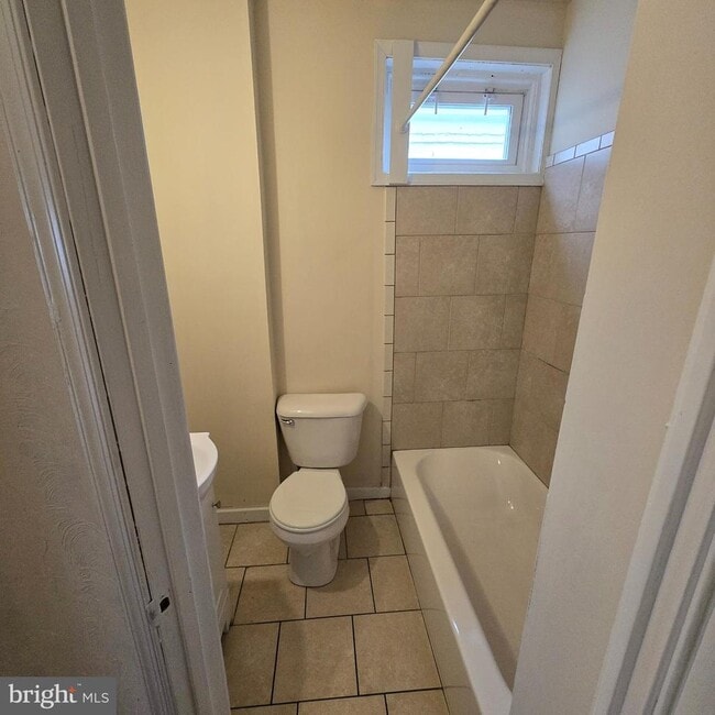 Photo - 2624 E Venango St