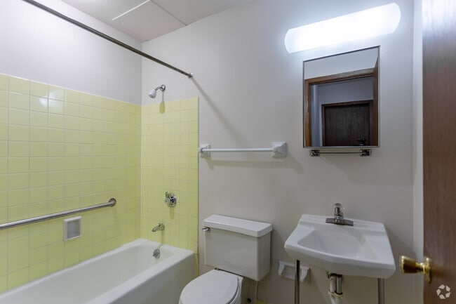 1BR, 1BA
