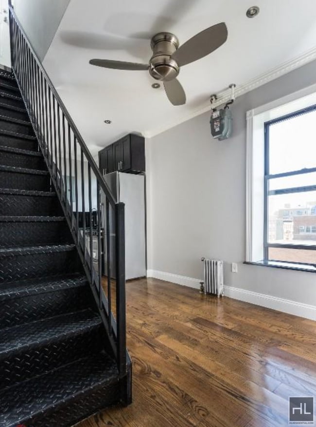 Building Photo - E 105TH ST.