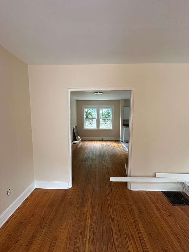 Photo - 1211 Liggett St