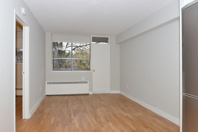 Photo - 230 Oak St Unit 209