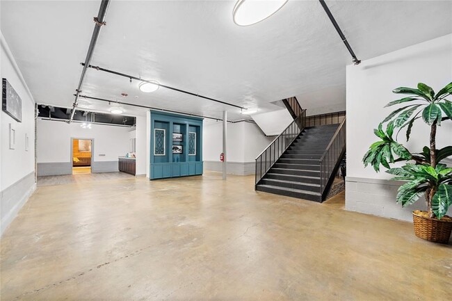 Photo - 612 W Texas Ave Unit 216