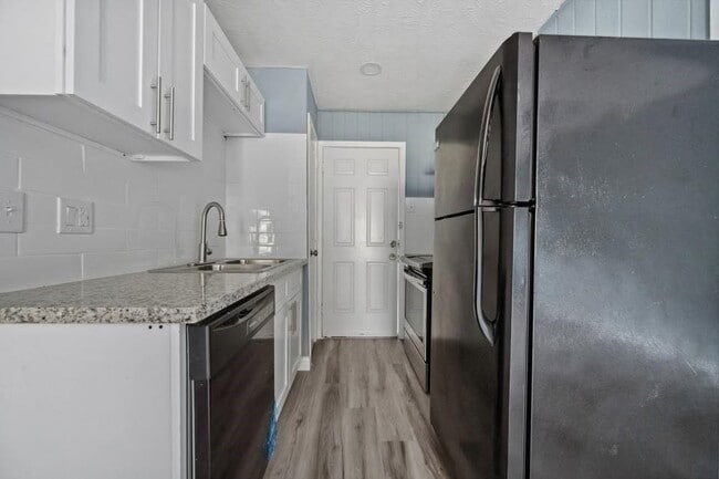 Photo - 3425 Nettleton St