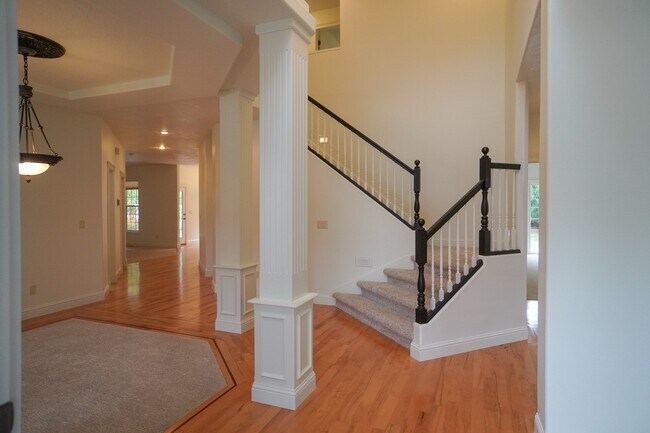 Photo - 624 N Clearpoint Way