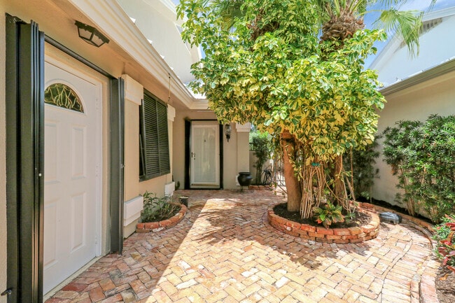 Photo - 109 Seashore Dr