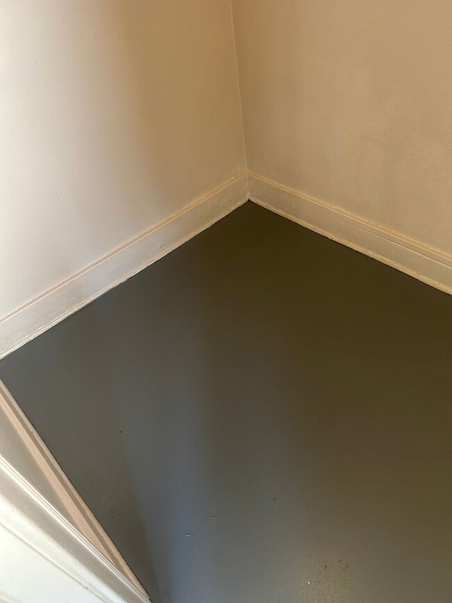 Photo - 614 6th St Apartment Unit 4